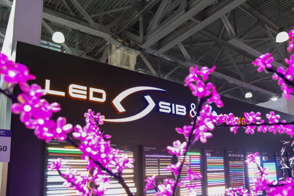 Светодиодные деревья LED-SIB на выставке