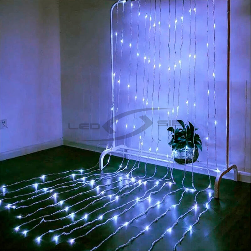 светодиодный занавес ls 1х3м, 10 нитей,  300 led, 220v прозрачный провод pvc 2 мм, ip55, стыкуется Светодиодный занавес LS 1х3м, 10 нитей,  300 Led, 220V прозрачный провод PVC 2 мм, IP55, стыкуется